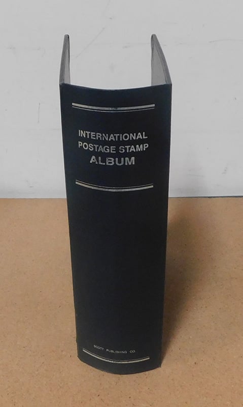 Scott International Binder-Regular USED